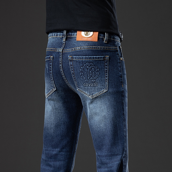 ブランドジーンズ正面デザイン